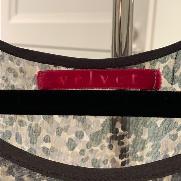 Velvet blouse - Picture 3 of 6